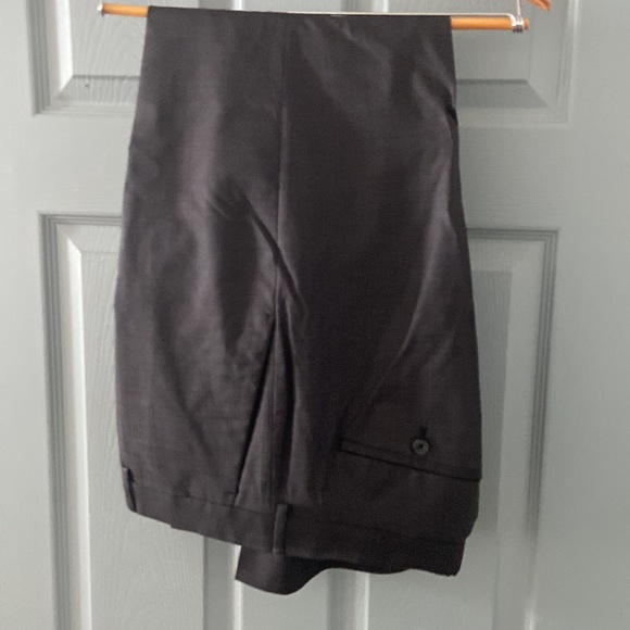 COPY - Brand new men Express three piece suit size 44 R color dark gray. - Picture 4 of 6